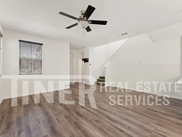 3027 Club Center Dr — Photo 7