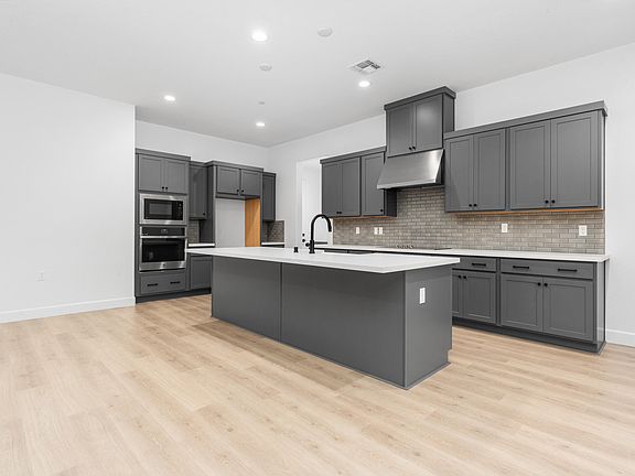 3rd image of 6511 W Wood Drive Lot1047