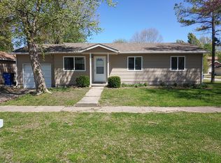 402 N Poplar St, Eureka, KS 67045