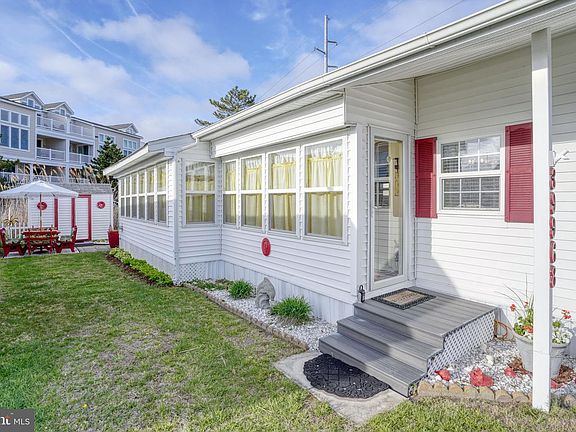 3rd image of 39968 N Croppers Cir