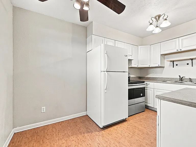9240 W 49th Ave — Photo 8