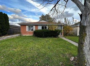 1389 Woodview Ave, Calumet City, IL