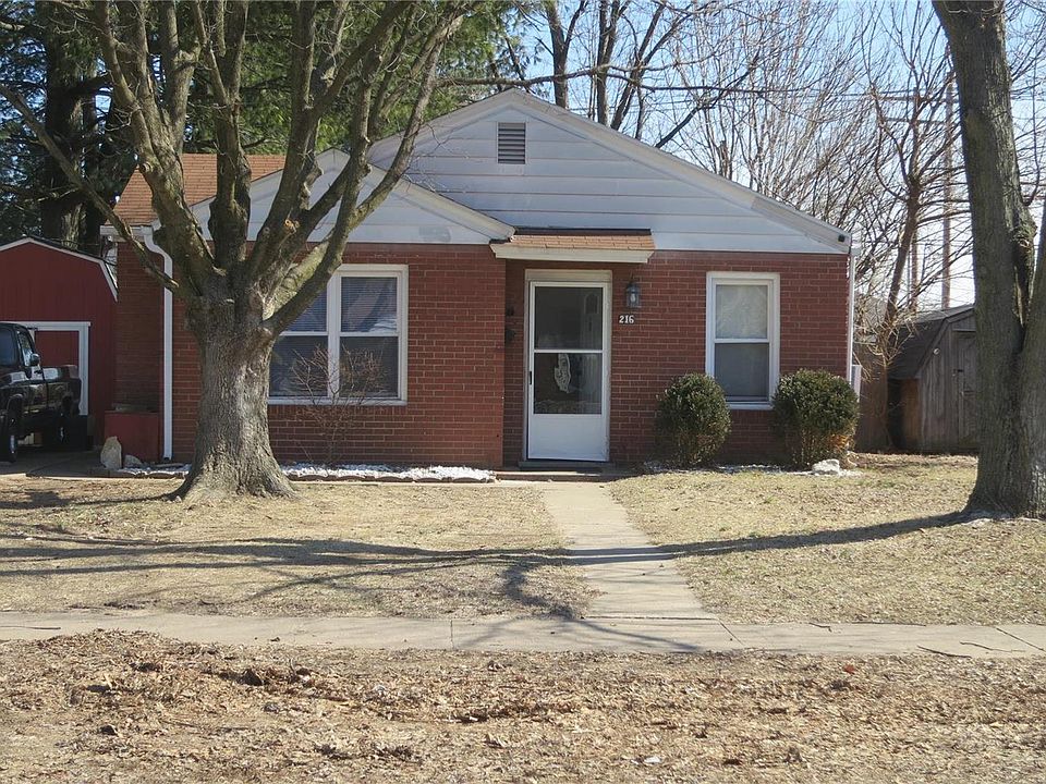 1st image of 216 Whitelaw Ave