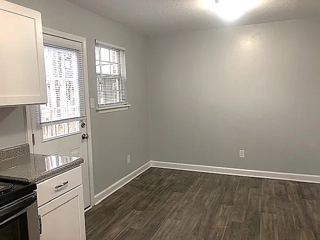 Forest Park Apartments — Photo 3