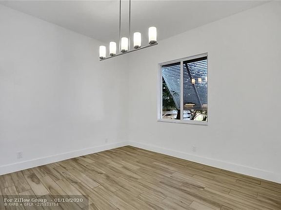 4th image of 1548 Argyle Dr