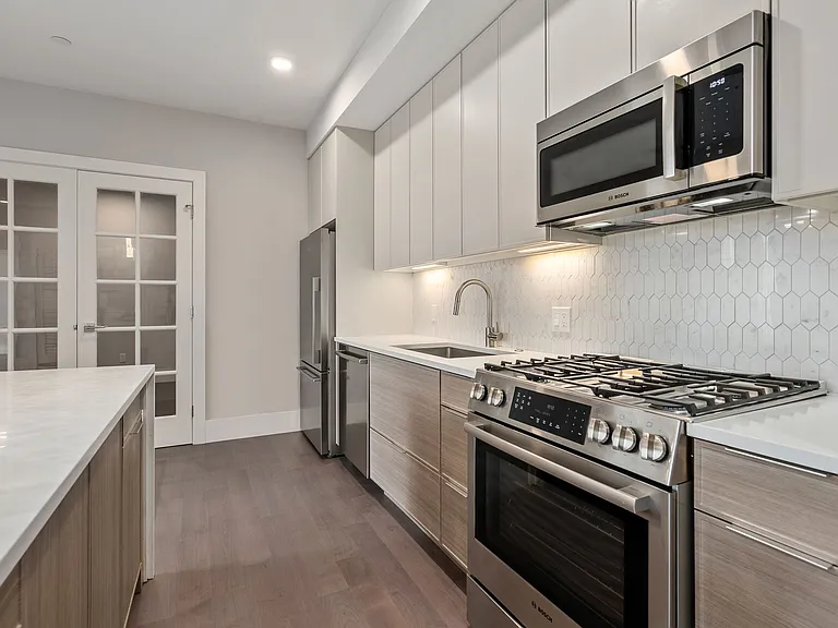 3193 Washington Street — Photo 40