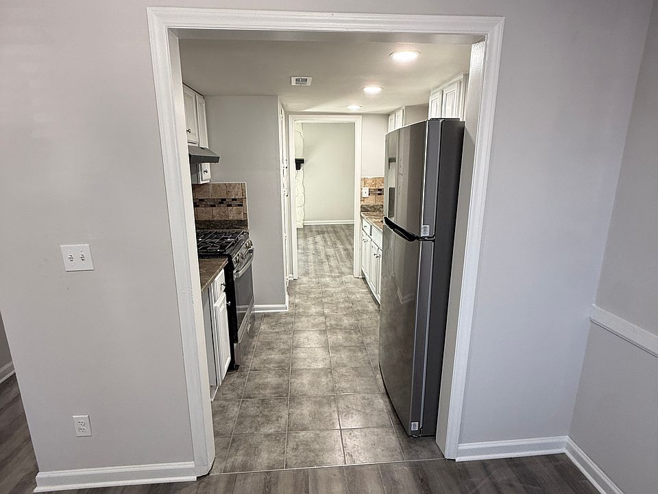 1st image of 6428 Baker Ct APT B