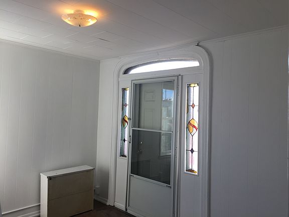 2nd image of 2345 33rd St #2 L