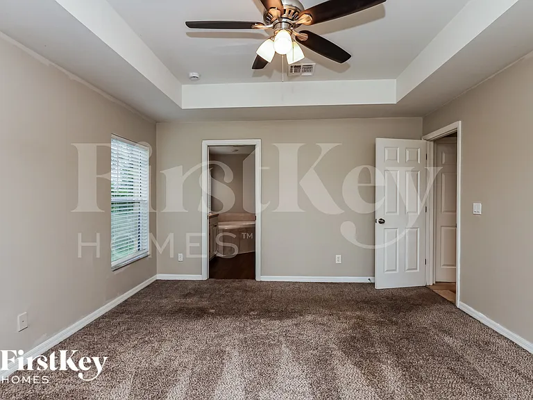 3919 3rd St W — Photo 11