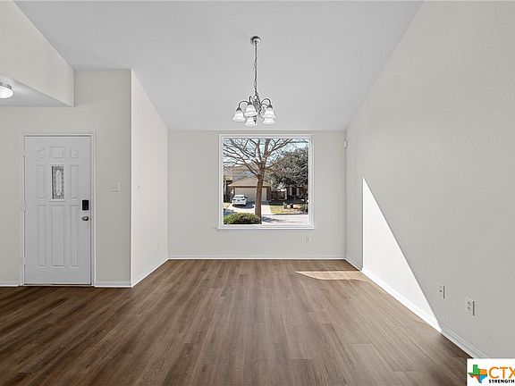 3rd image of 513 Peanut Dr
