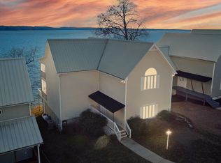 5380 Bay Shore Dr, Athens, AL 35611