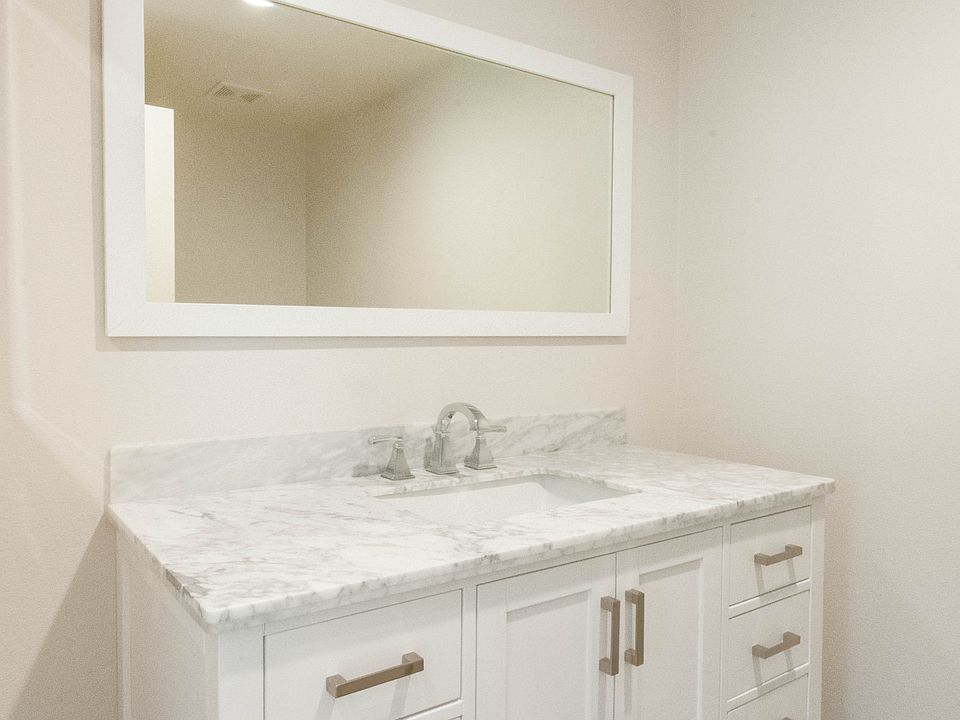 1st image of 20921 Gorgonia St