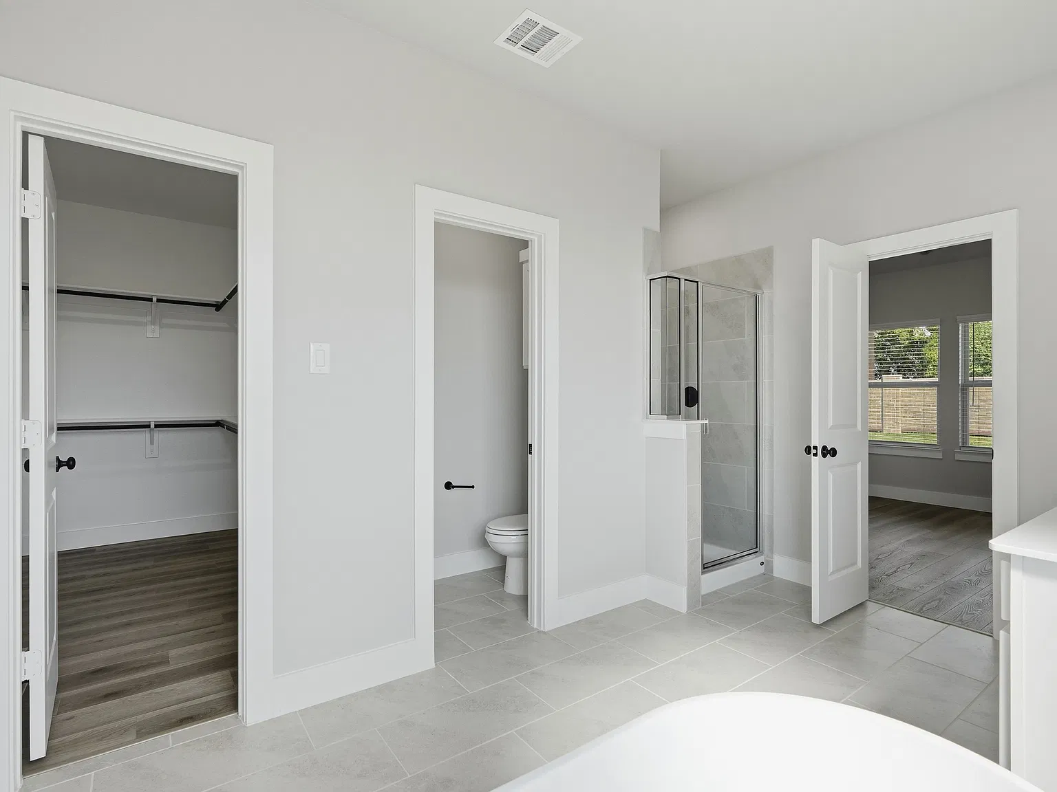 4 bed, 1805 sqft, $2,425 — Photo 4