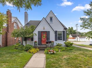 22765 Buckingham St, Dearborn, MI