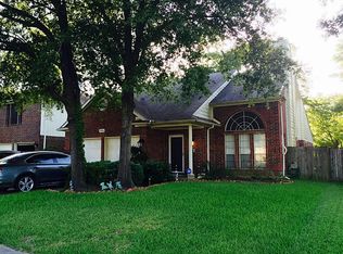 554 Rivergrove Dr, Houston, TX 77015