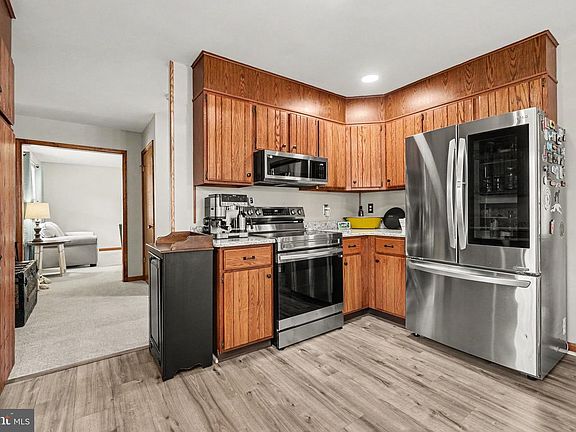 5th image of 50 Windsor Way