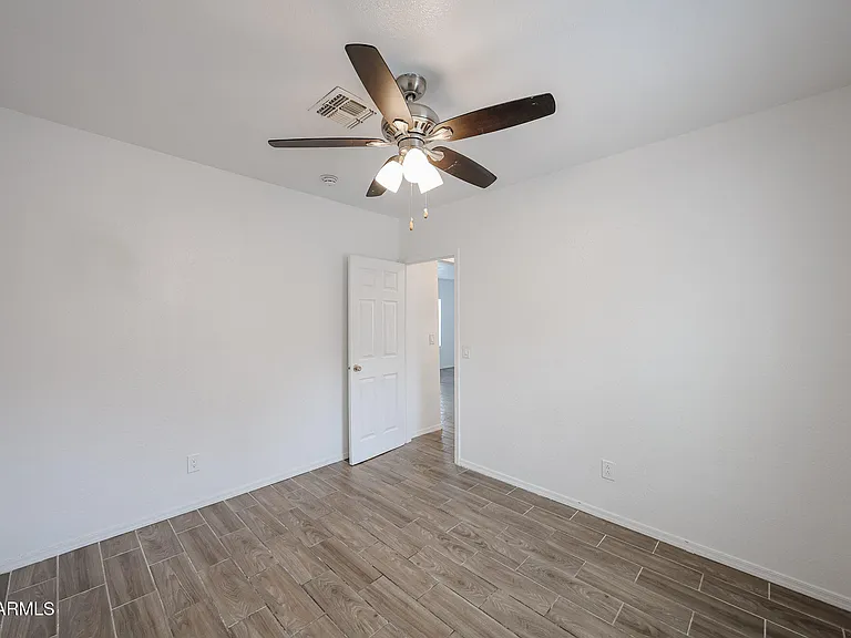 1215 W Pima St — Photo 12