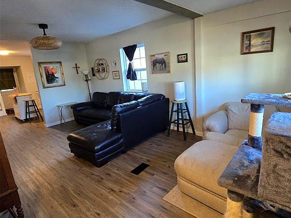 2nd image of 2670 Edwards St