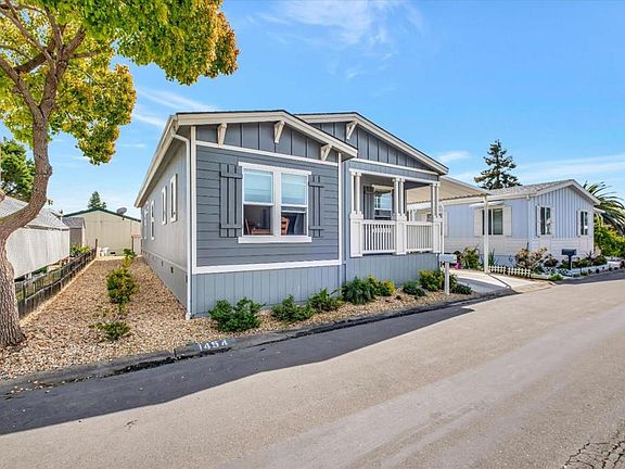 3rd image of 1454 Alcazar Avenue