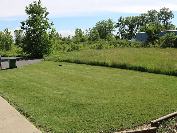 3rd image of 7205 Wilderness Dr