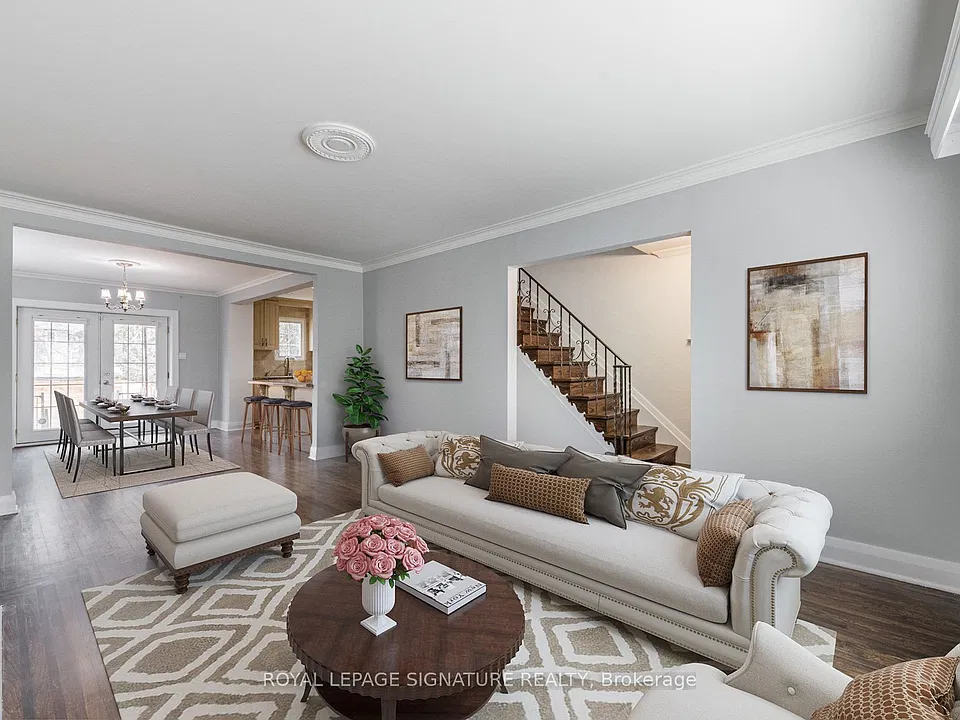 150 Davisville Ave