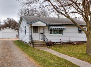 635 4th St, Waukee, IA 50263