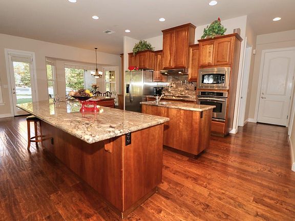 4th image of 9269 Orangevale Ave