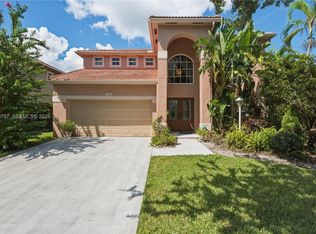 Pembroke Falls, Pembroke Pines, FL 33028