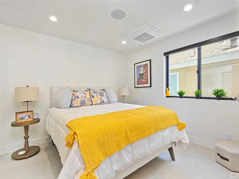 504 Balboa Blvd E — Photo 5