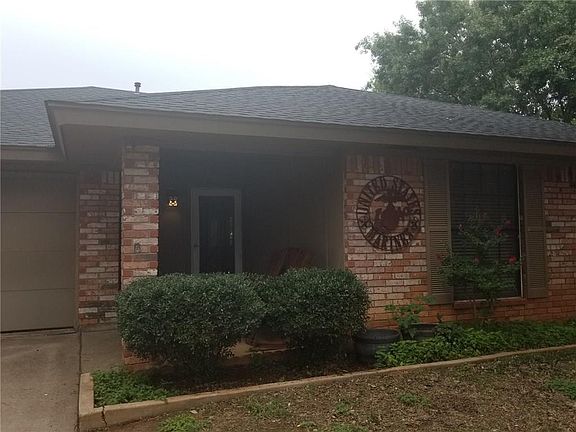 4th image of 3250 Westchester Dr