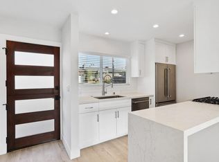 448 Seaward Rd, Corona Del Mar, CA 92625