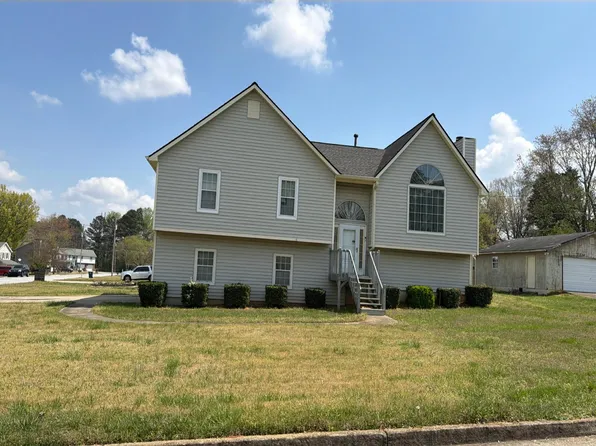 1850 Kathy Ct, Douglasville, GA 30135