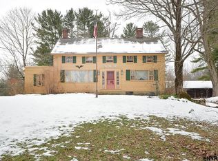 926 Midline Rd, Amsterdam, NY 12010