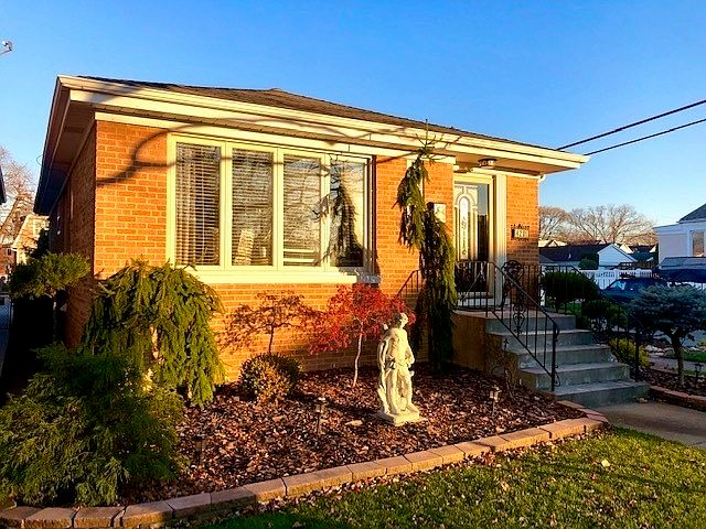 1st image of 4201 N Ottawa Ave
