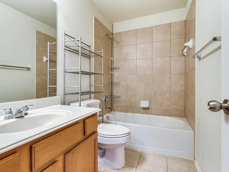 9400 Harrell Dr — Photo 19