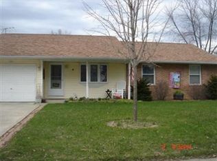 716 W Alice St, Kouts, IN 46347