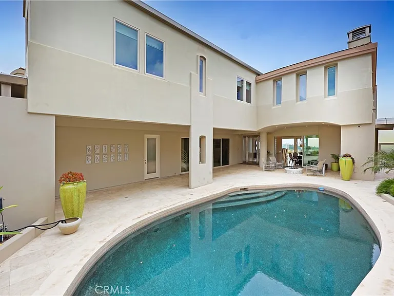 15 Goleta Point Dr — Photo 7