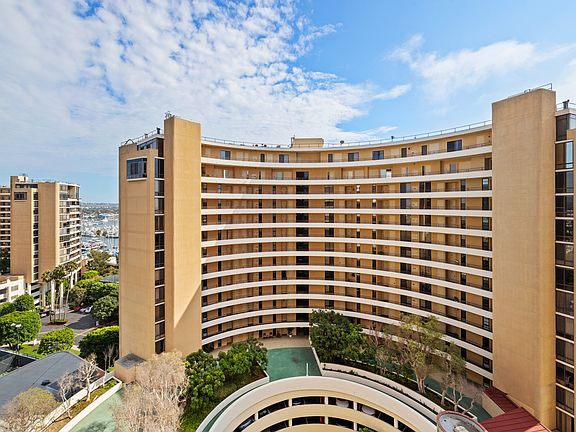 4th image of 4316 Marina City Dr Unit 1033