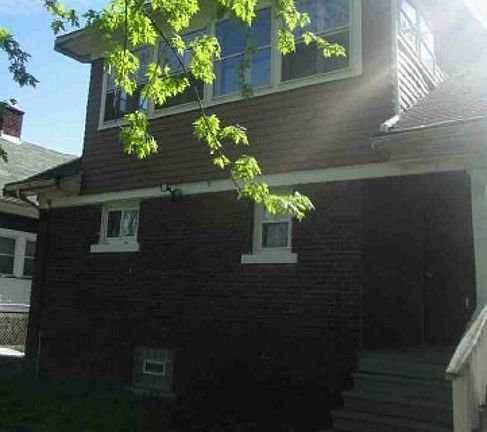 2nd image of 3590 E 140th St