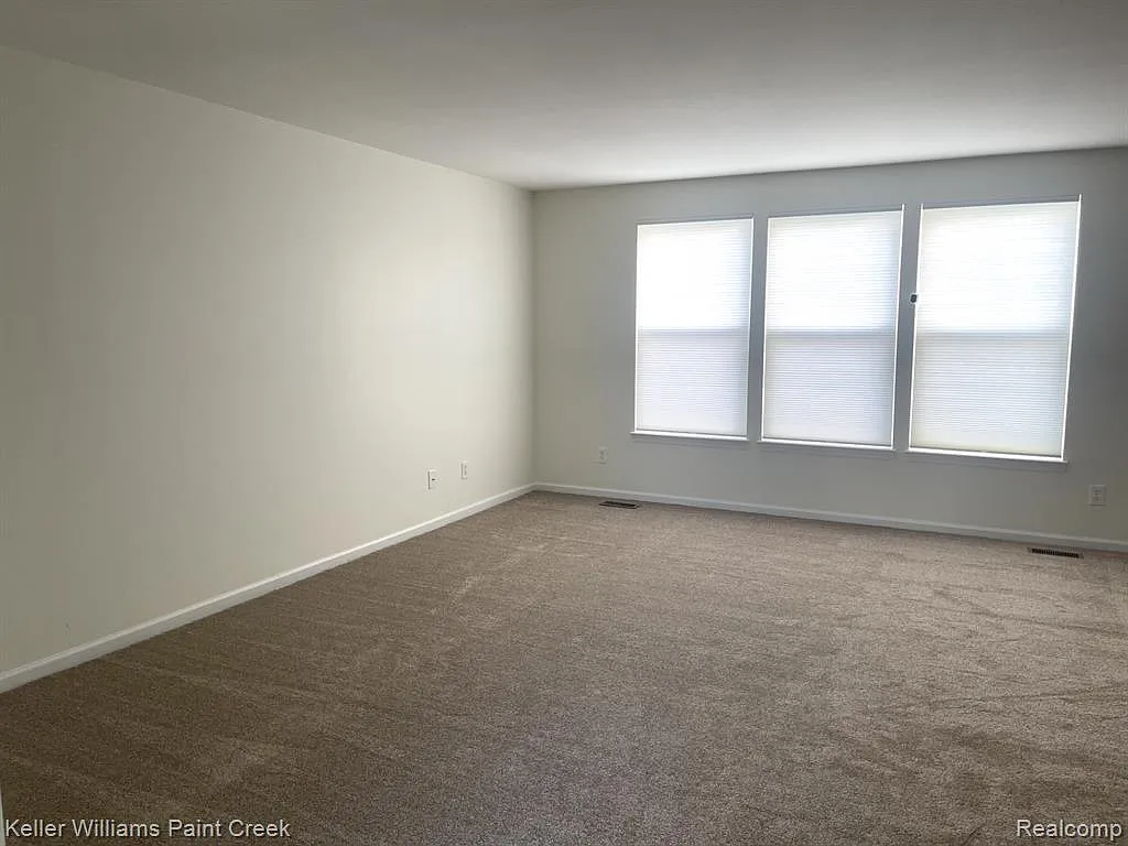 Building Photo - 1554 Meadow Ridge Dr