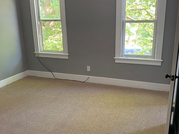3rd image of 530 Delaware Ave #2