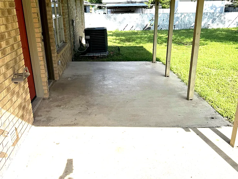 1400 Magnolia St — Photo 23