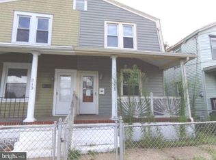 215 Taylor St, Riverside, NJ 08075