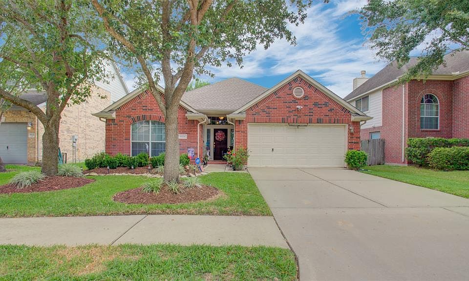 1st image of 18838 River Meadows Ln