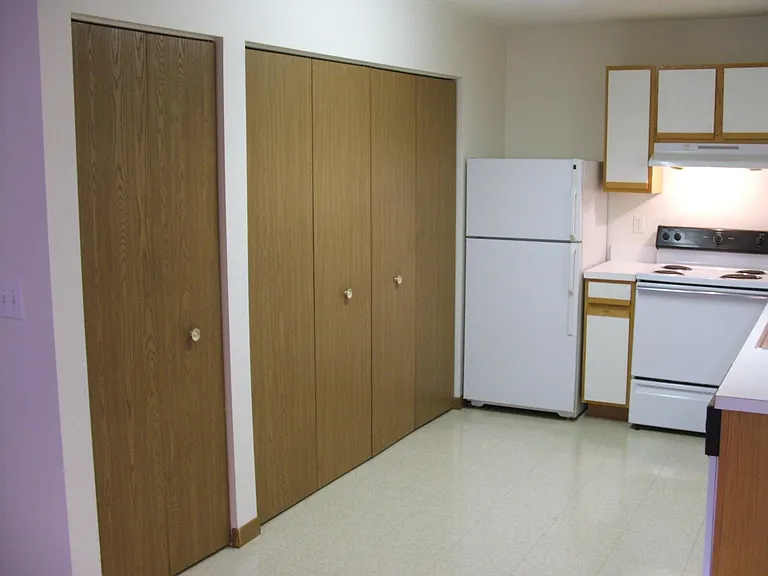 300 Dwelling Ct — Photo 9