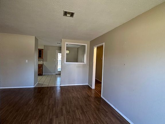 3rd image of 8509 Meadow Dr