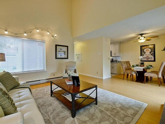 3rd image of 2548 Sand Hill Way