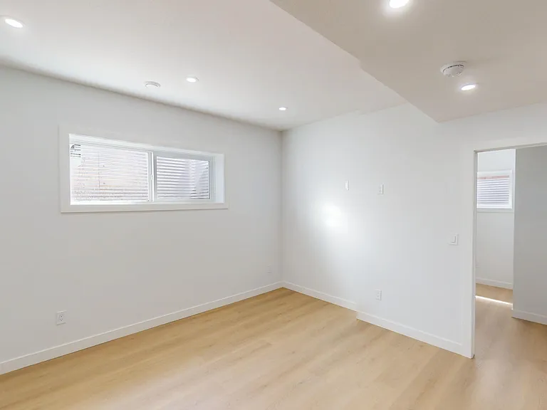104 Lakewood Cir — Photo 3