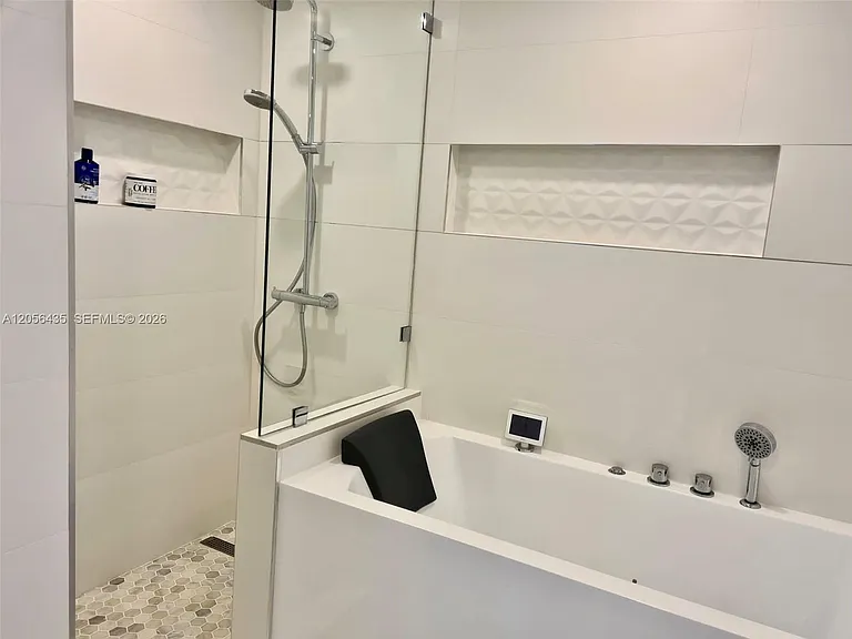3001 S Ocean Dr #721 — Photo 17