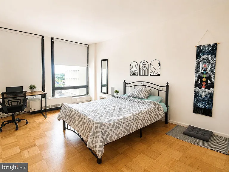 200 Locust St #11HN — Photo 3